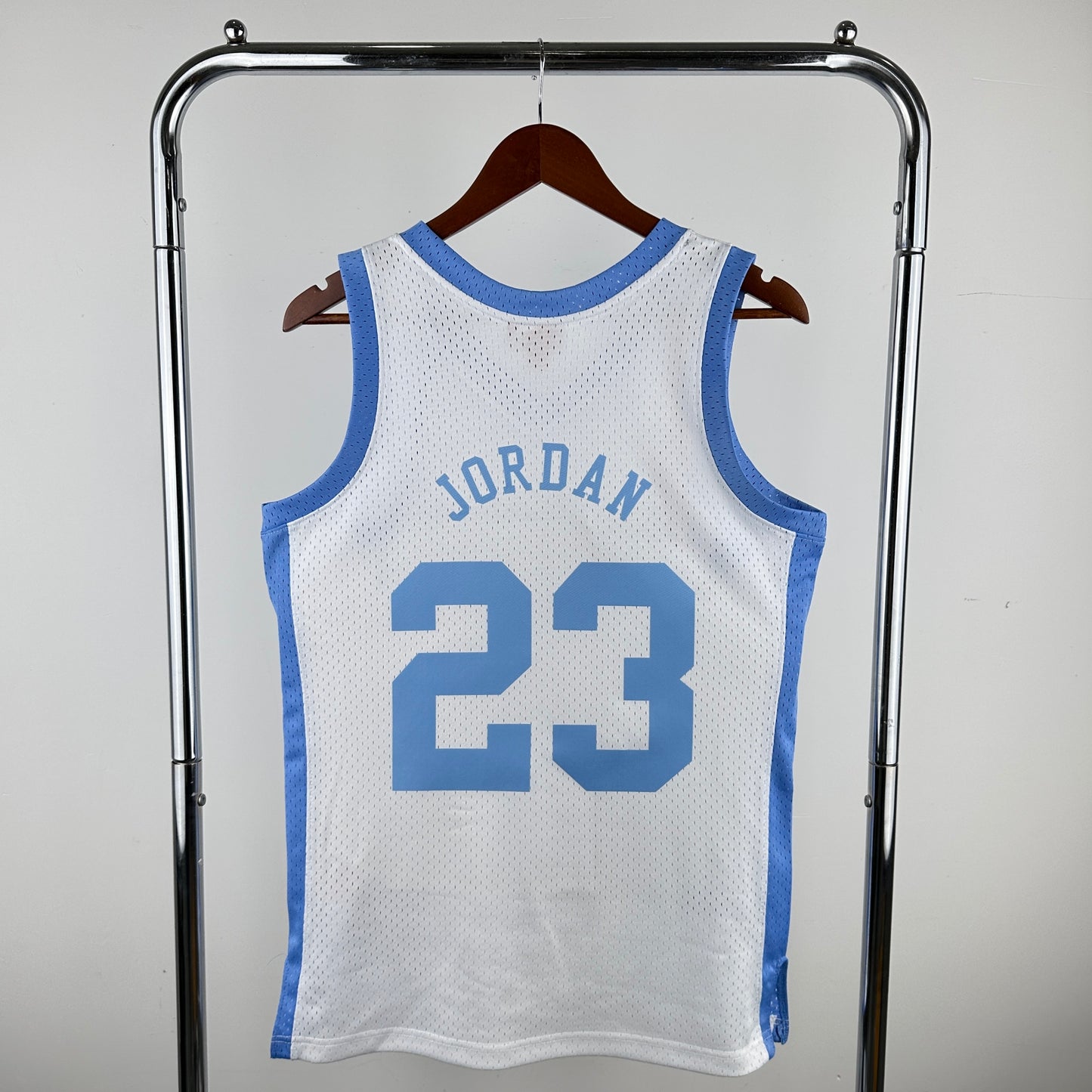 North Carolina Retro (1983) – Michael Jordan #23