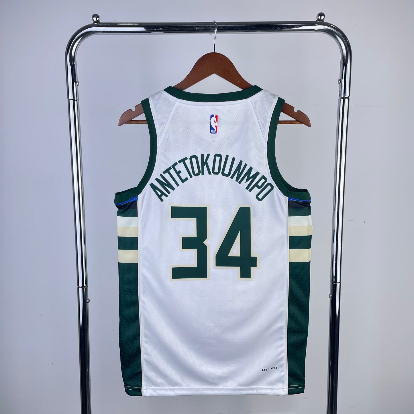 Milwaukee Bucks Association (aktuell) - Giannis Antetokounmpo #34