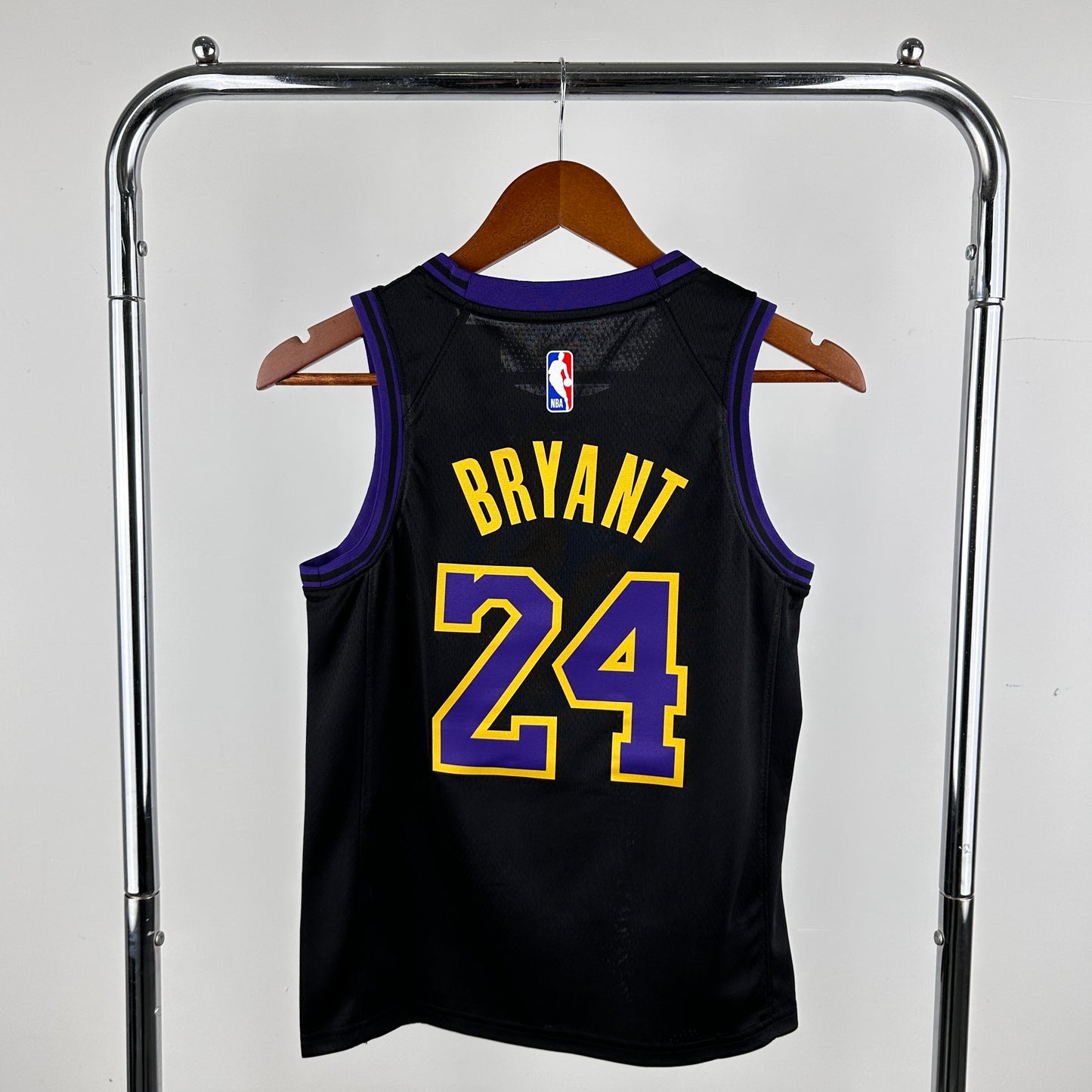 Los Angeles Lakers City Edition (Kinder) – Kobe Bryant #24
