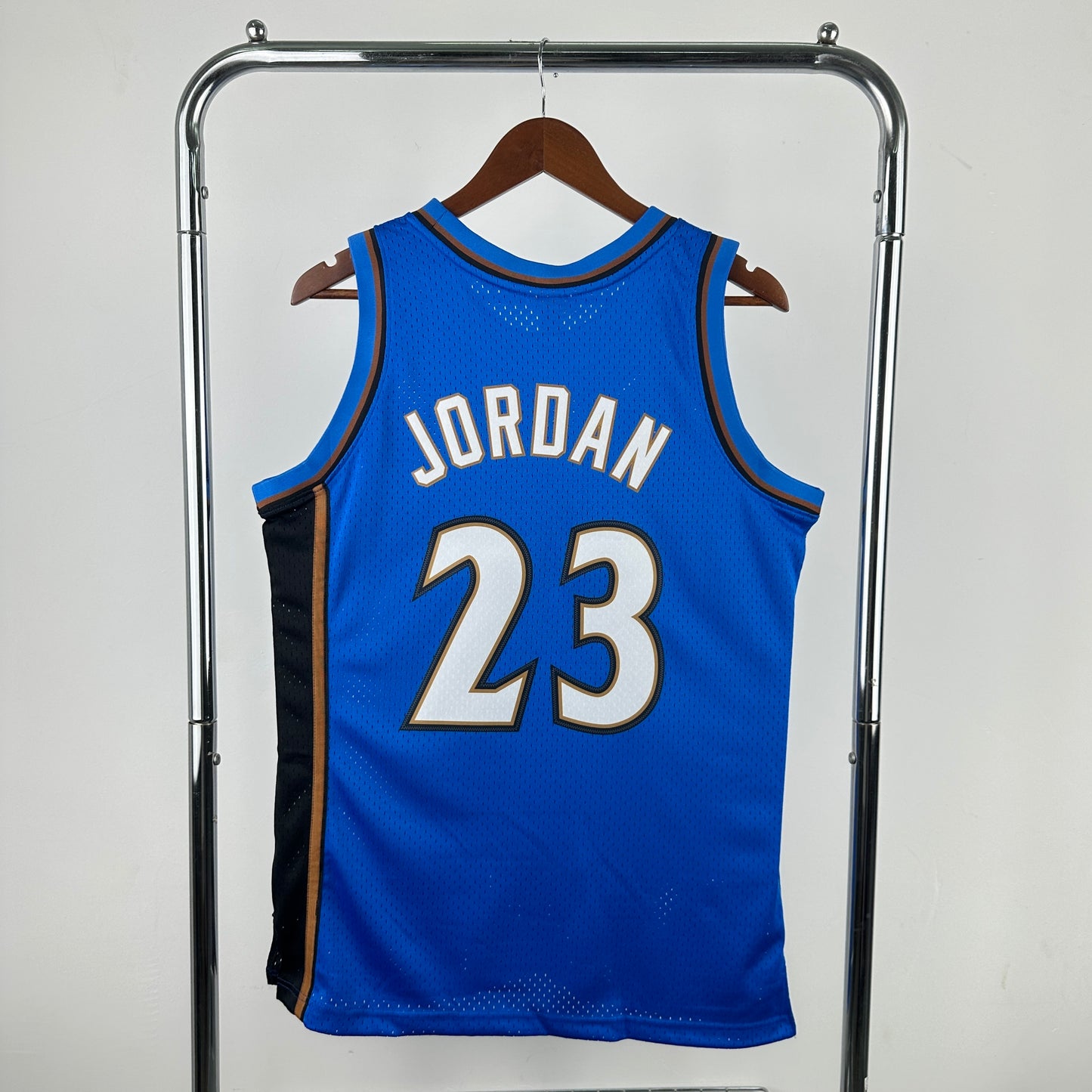 Washington Wizards Retro (2001) – Michael Jordan Nr. 23