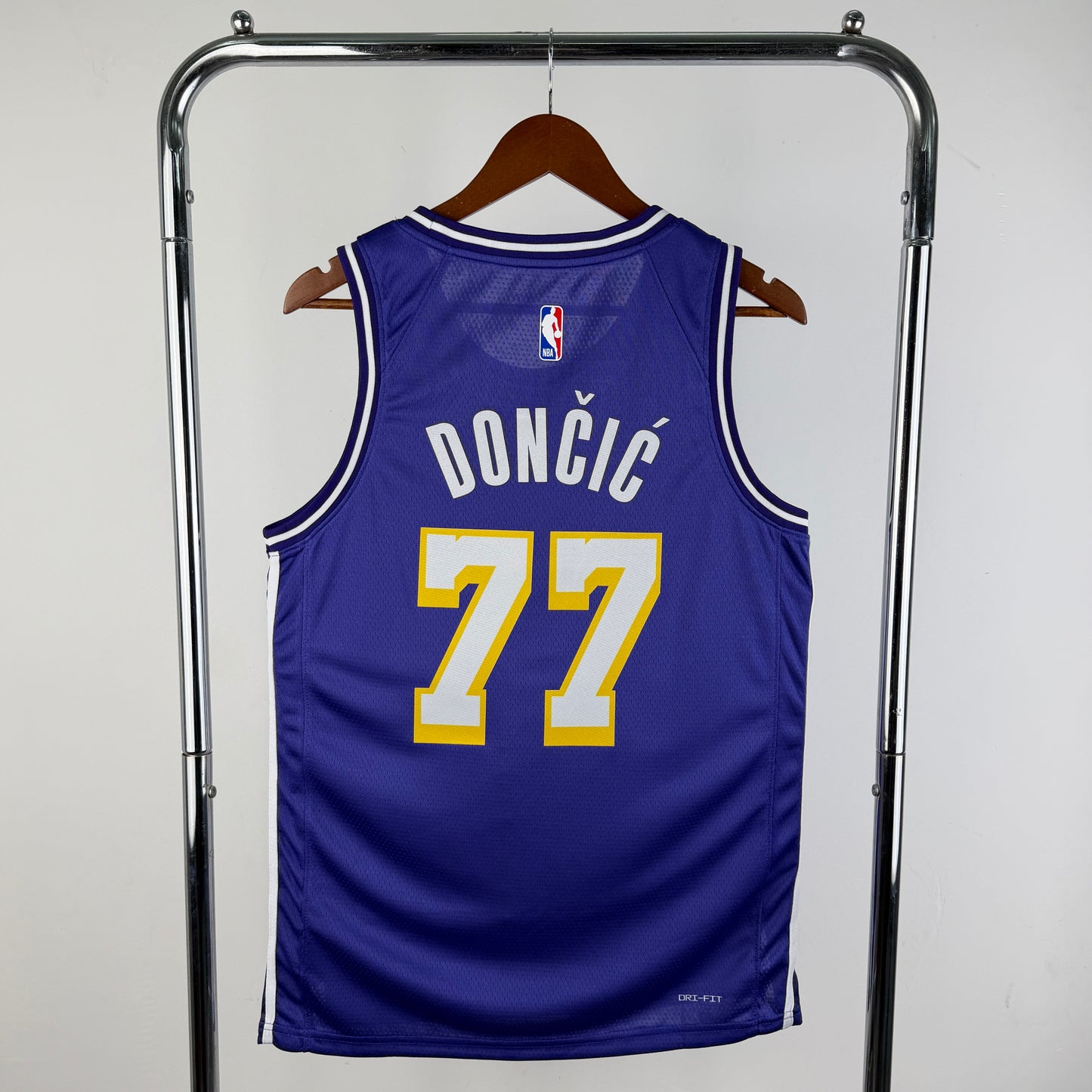 Los Angeles Lakers Statement (Aktuell) – Luka Dončić #77