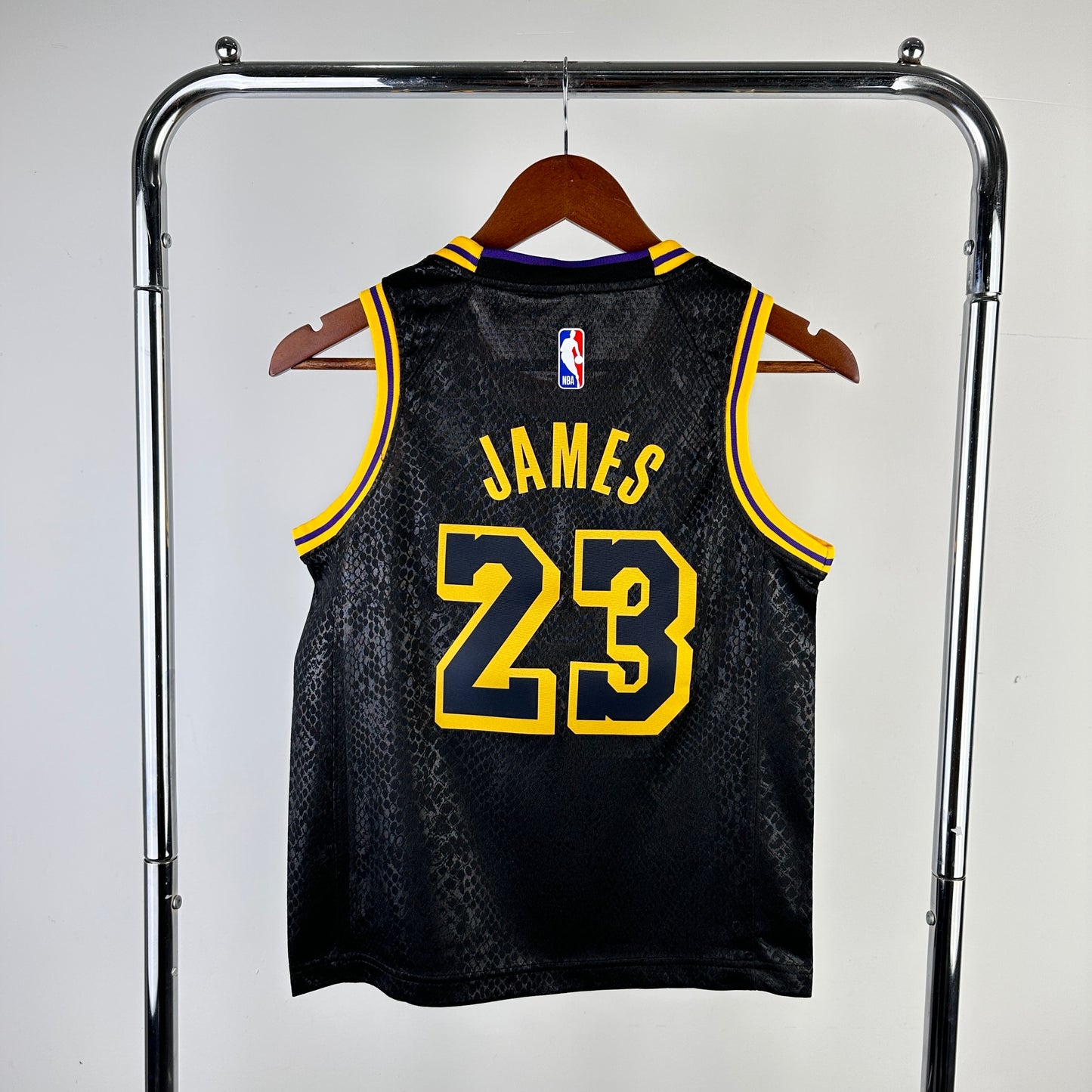 Los Angeles Lakers Black Mamba (Kinder) - Lebron James #23