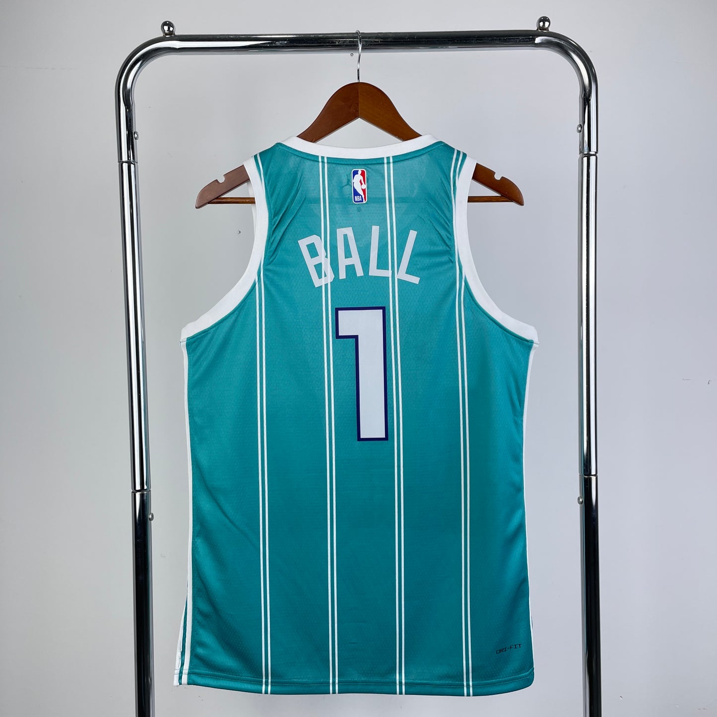 Charlotte Hornets Icon (Aktuell) - Lamelo Ball #1