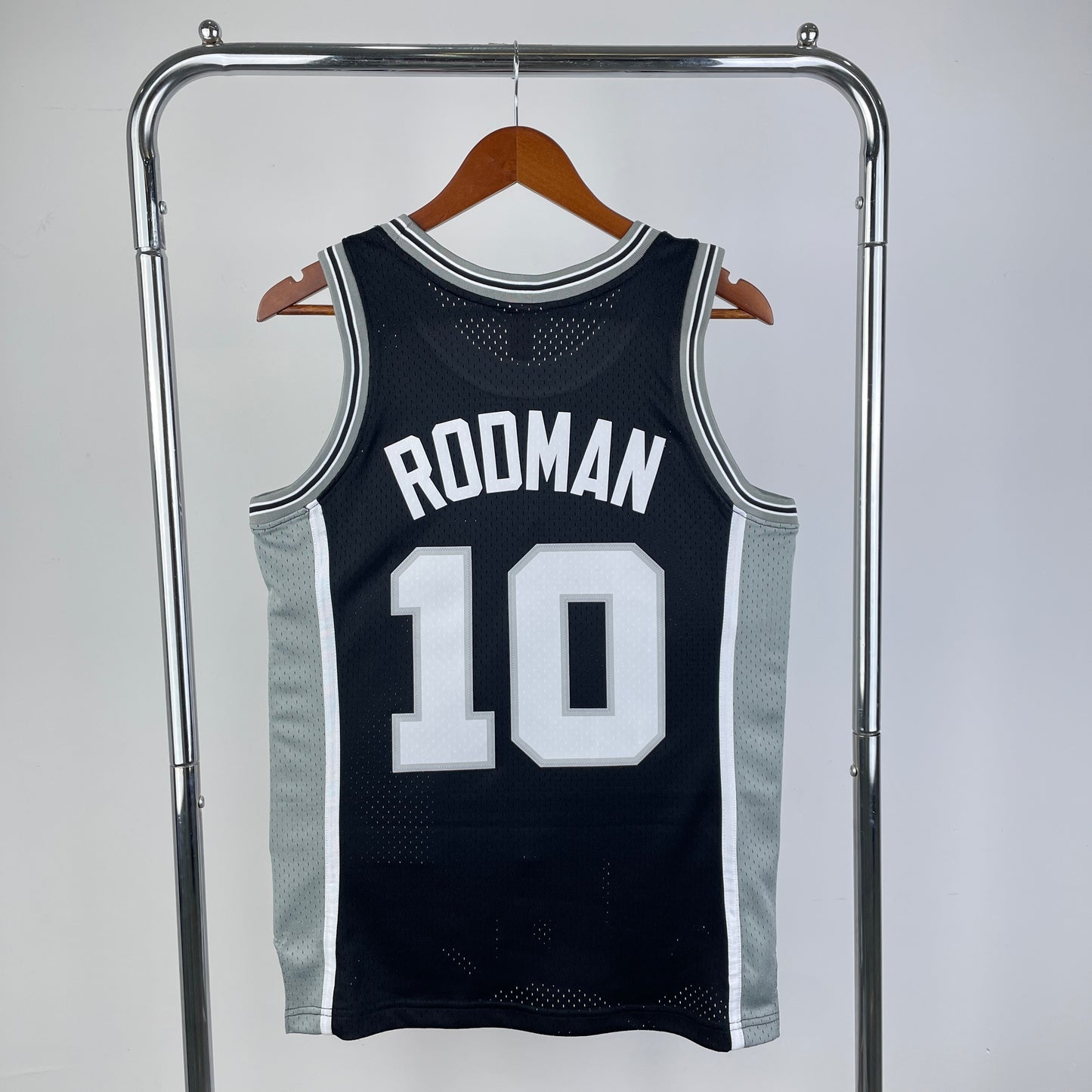 San Antonio Spurs Retro (1993) – Dennis Rodman #10