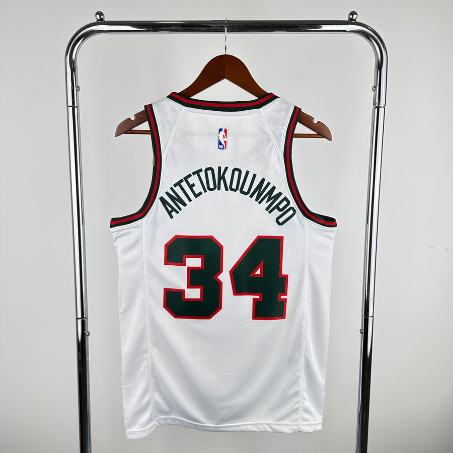 Milwaukee Bucks Classic (17/18) - Choose Player