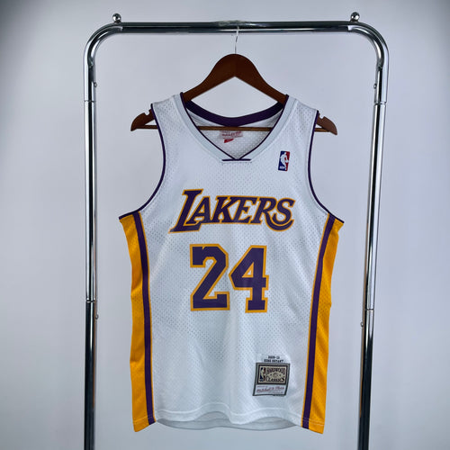 Los Angeles Lakers Retro (2009) - Kobe Bryant #24