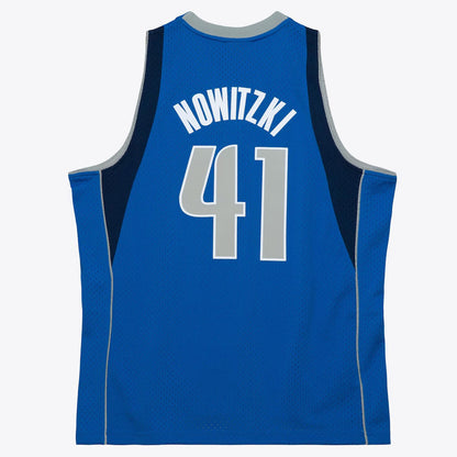 Dallas Mavericks Retro (2010) - Dirk Nowitzki #41