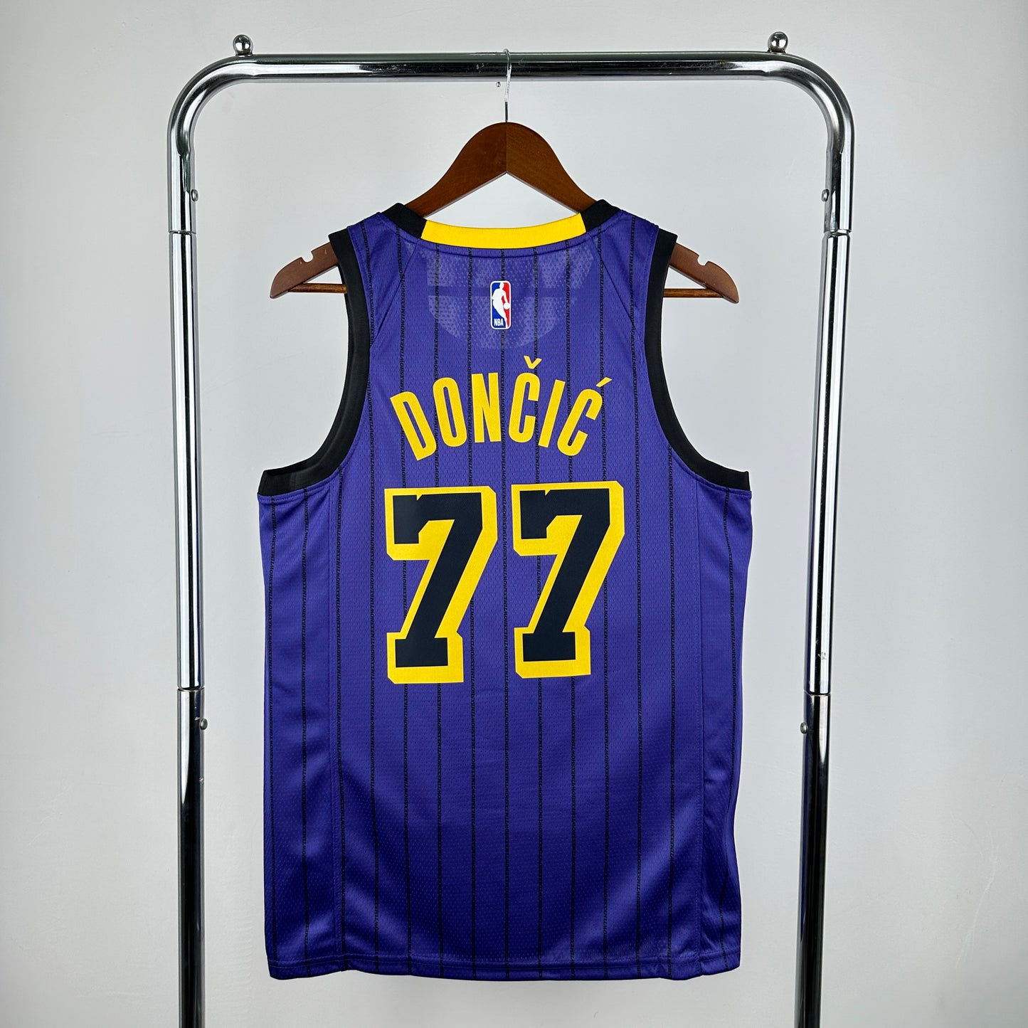 Los Angeles Lakers 25