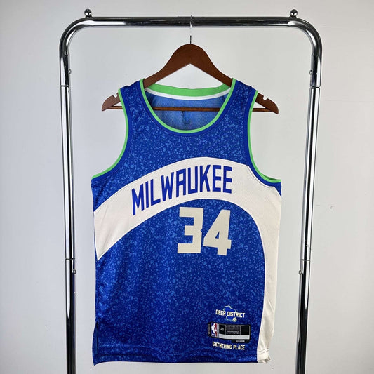 Milwaukee Bucks 24