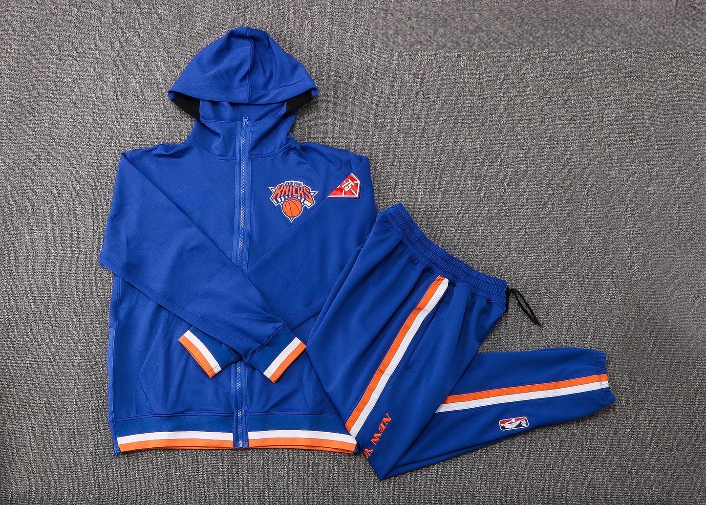 New York Knicks (Tracksuit)