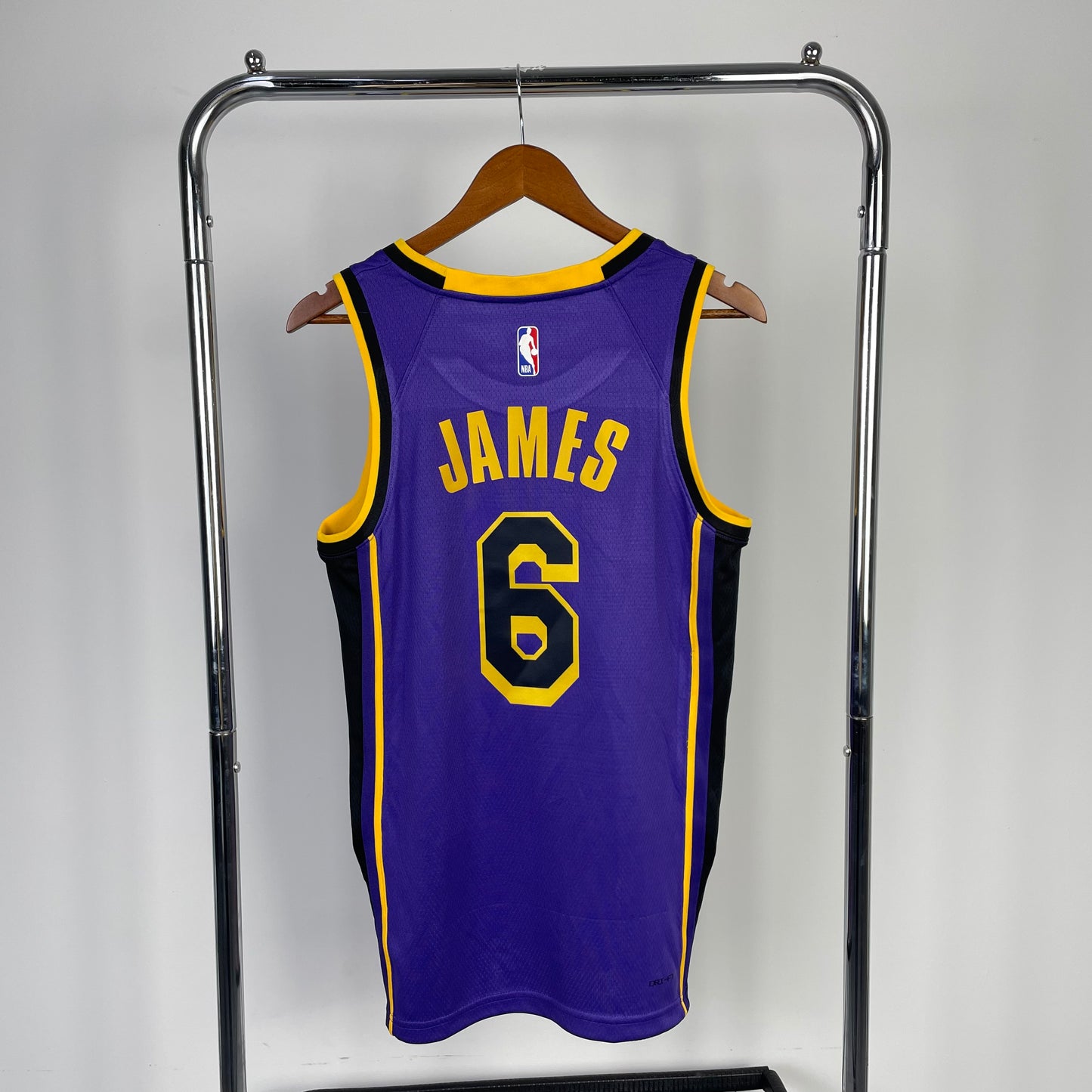 Los Angeles Lakers 23