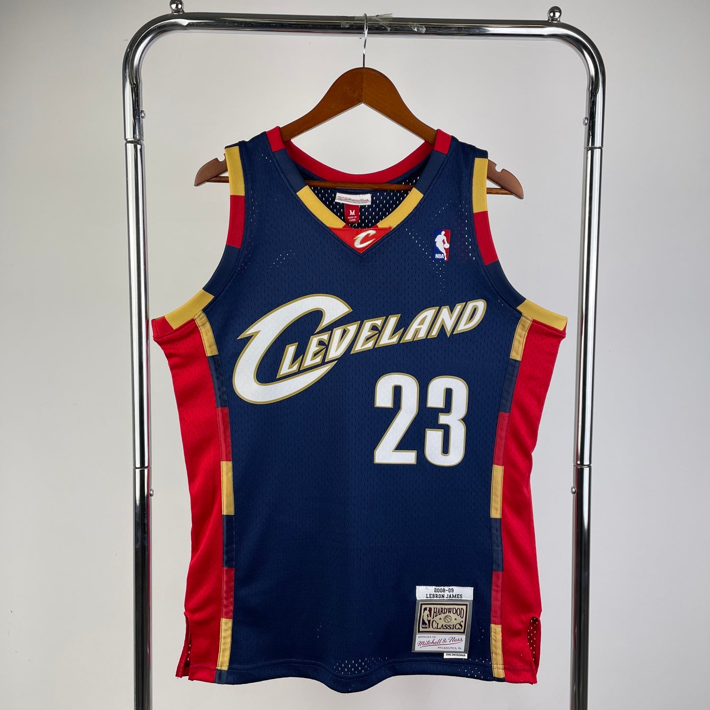 Cleveland Cavaliers Retro (2008) - Lebron James #23