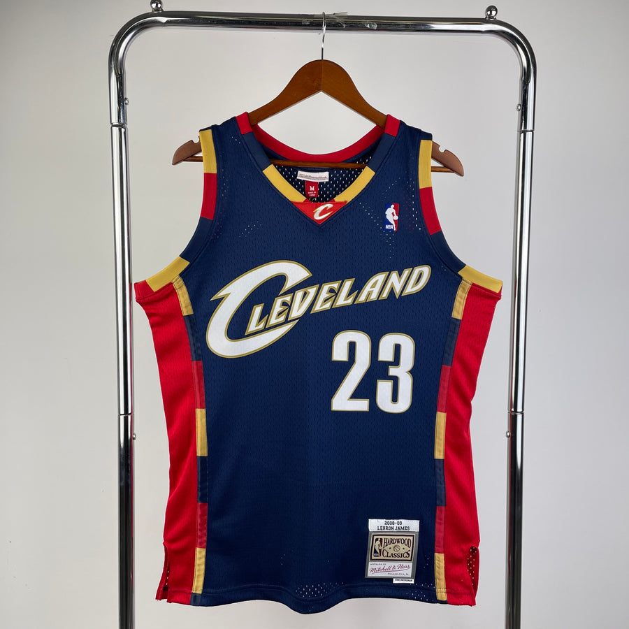 Cleveland Cavaliers Retro (2008) - Lebron James #23