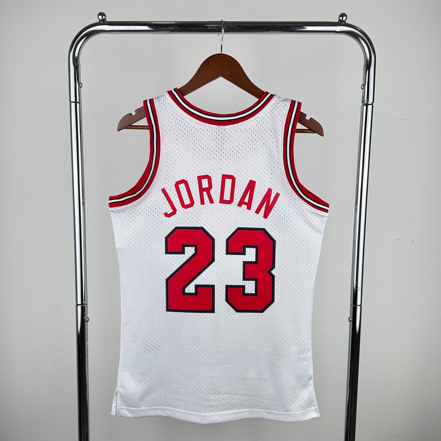 Chicago Bulls Retro (1984) - Michael Jordan #23