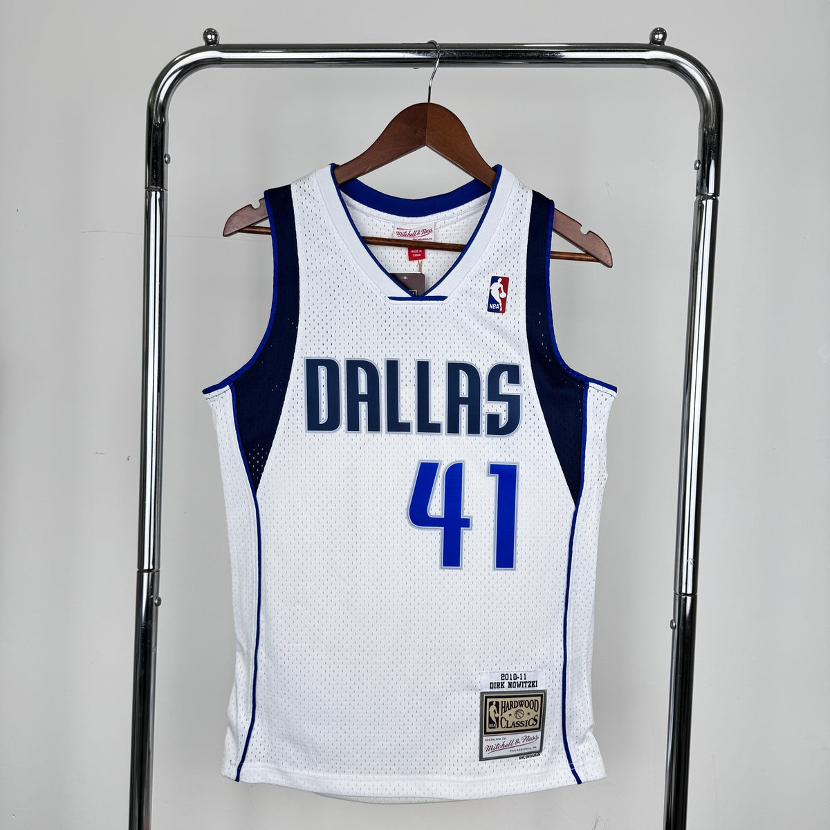 Dallas Mavericks Retro (2010) - Dirk Nowitzki #41