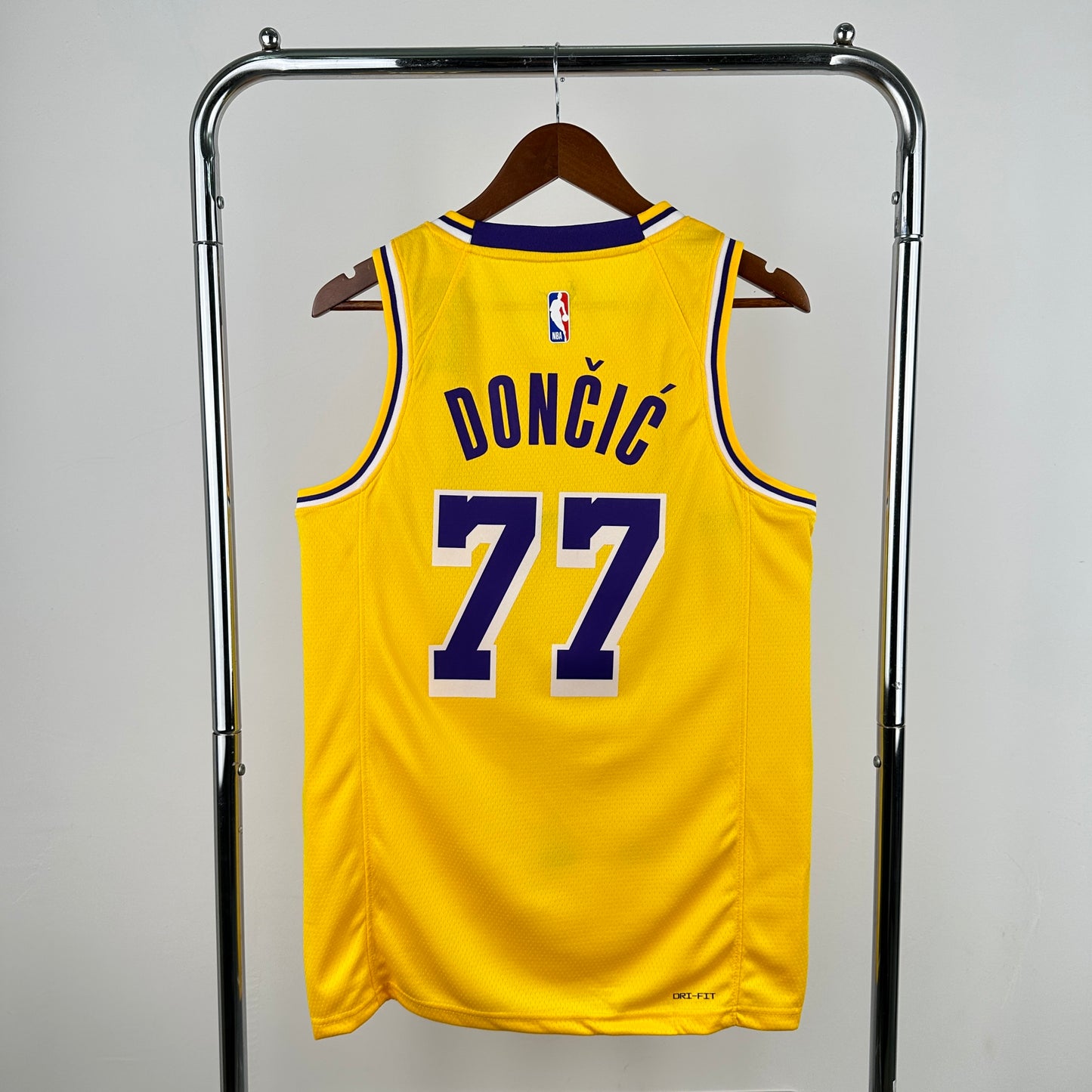 Los Angeles Lakers Icon (Current) - Luka Doncic #77