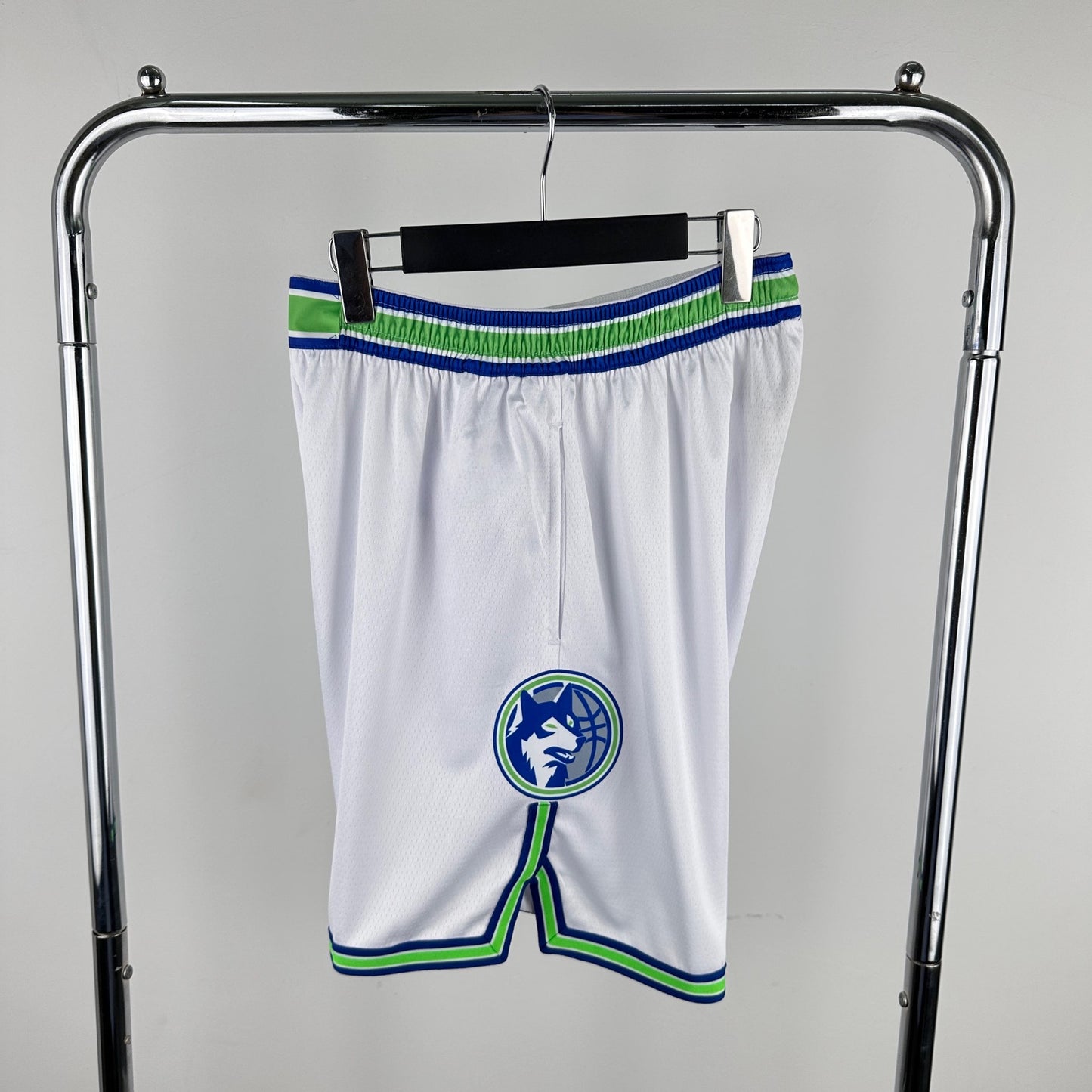 Minnesota Timberwolves 24 (Shorts)